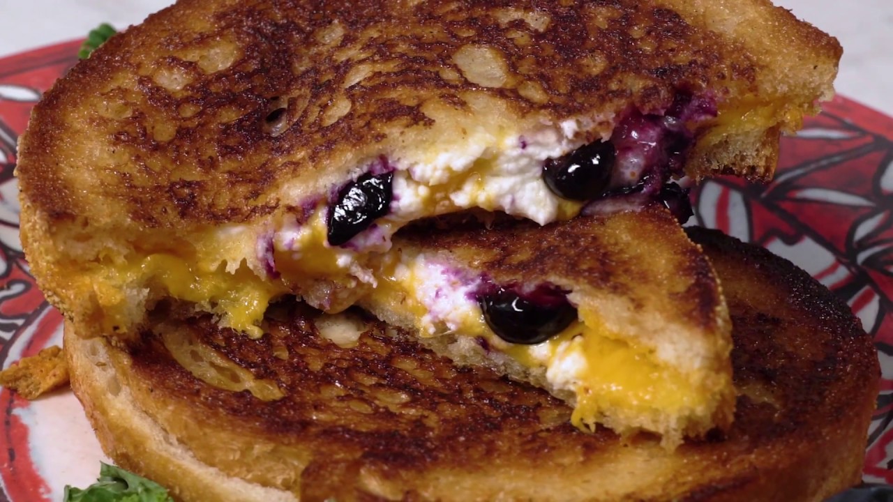 SWEET & SALTY GRILLED CHEESE!! Cooking w/ Ramona Debreaux & Wayfield Foods