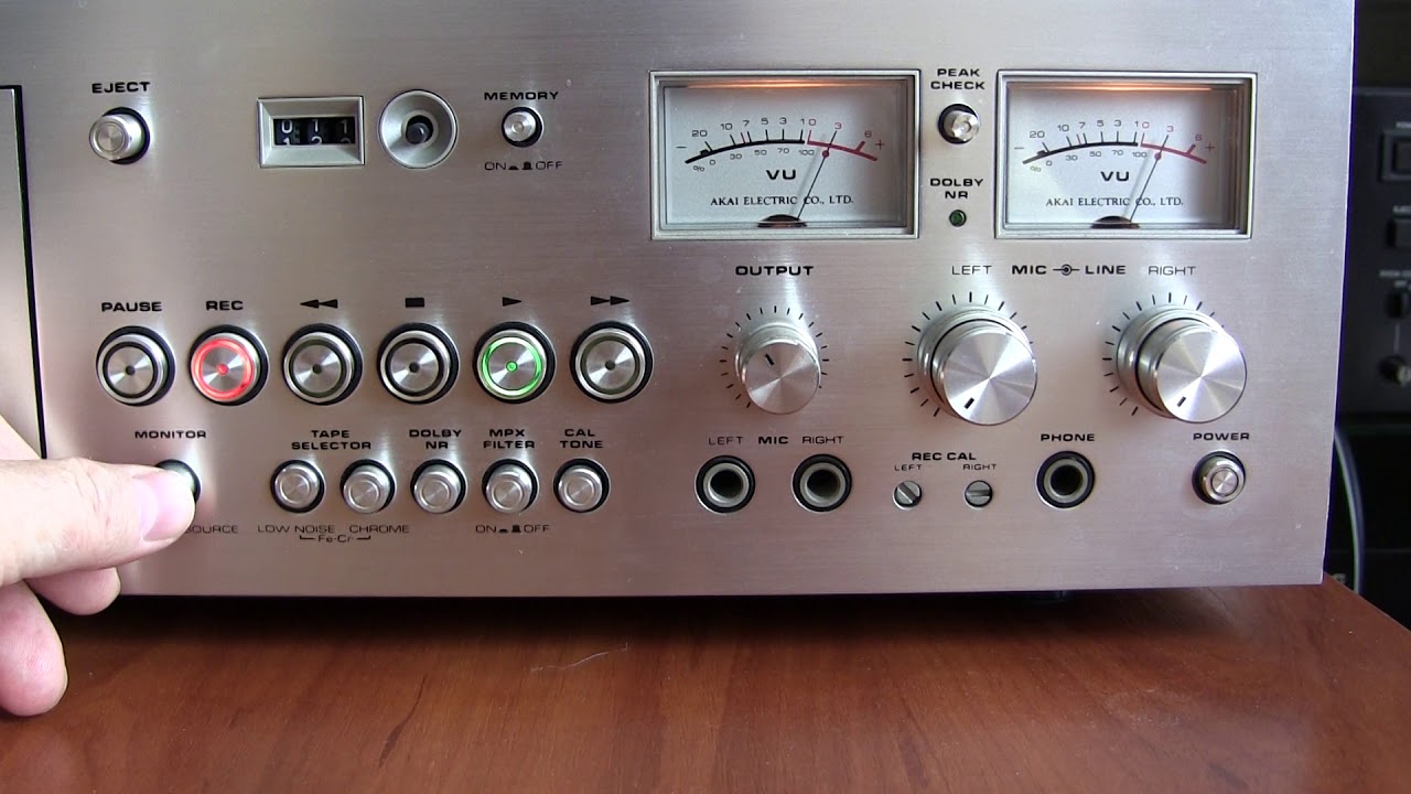 AKAI GXC 760D cassette deck 1978