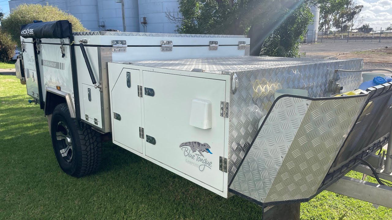 Blue Tongue forward fold camper