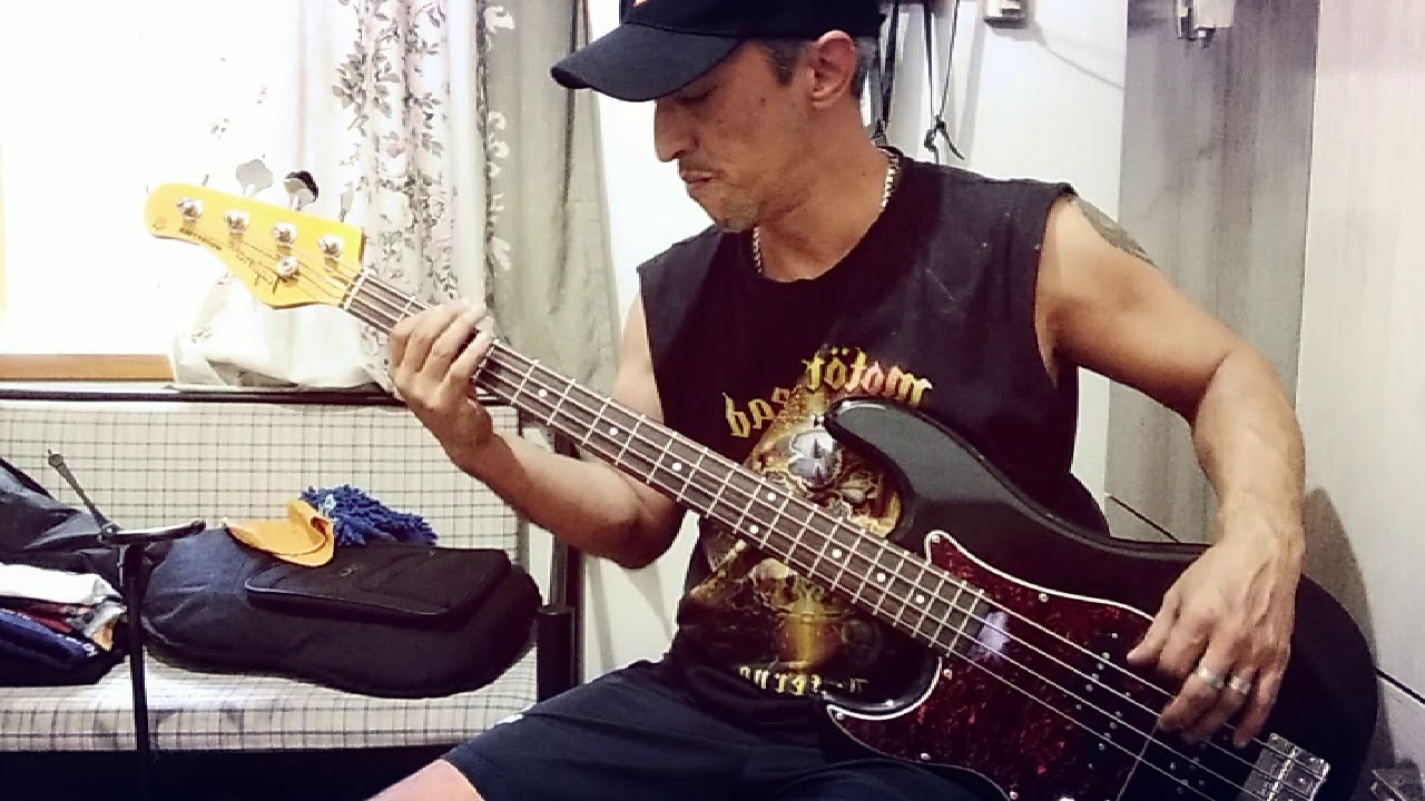 TOM PETTY/ FREE FALLIN COVER BASS