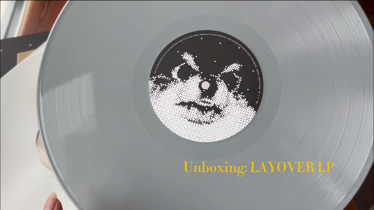 Relaxing Unboxing: V Layover Vinyl LP