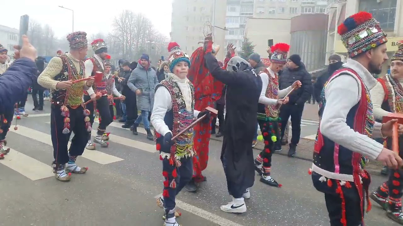 Traditii și Obiceiuri de Anul Nou Pașcani 2024 /2025