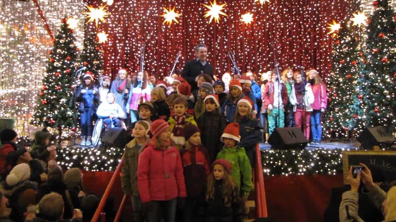 JINGLE BELLS: Lucky Kids auf dem Weihnachtsmarkt am Dom