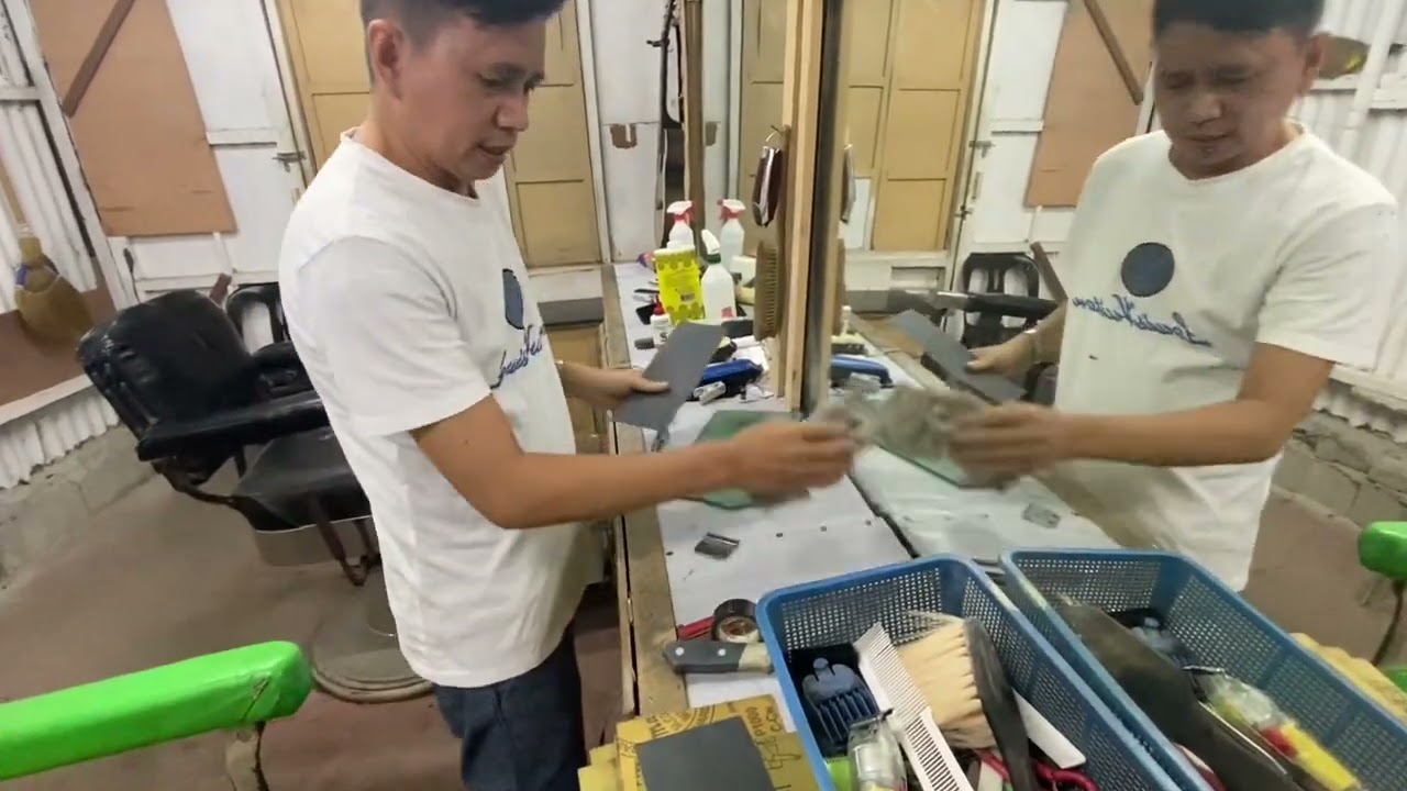 pinaka simpleng paraan na paghasa ng blade ng clipper at napakatalas pa #tutorial