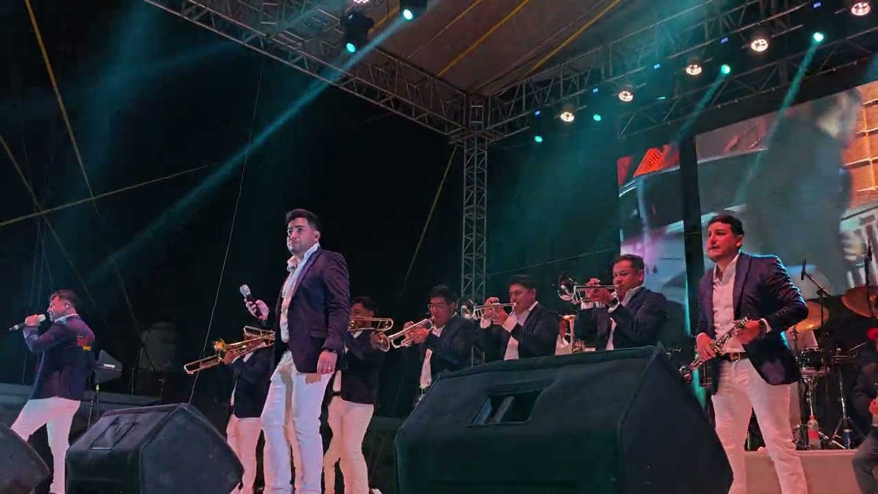 Mi Hermosa Adicción y Una en un Millón - Banda Tierra Mojada. En Vivo 2025.