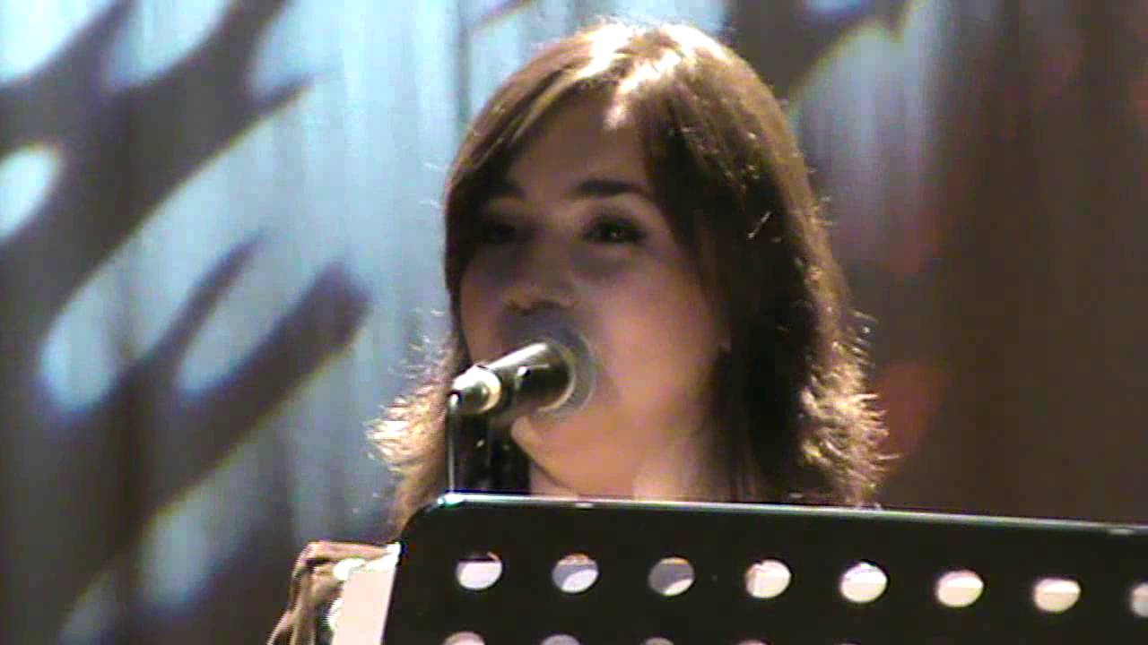 MERYEM BENALLAL EN CONCERT A ALGER SALLE IBN KHELDOUN