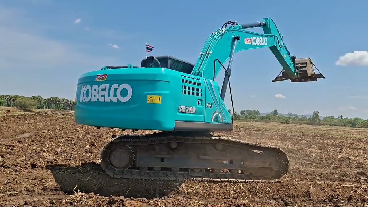 รีวิวครั้งแรกรถขุดรุ่นใหม่ kobelco sk200-smx บุ้งกี๋ 1 คิว หล่อจัดชมไปบ่นไป excavator