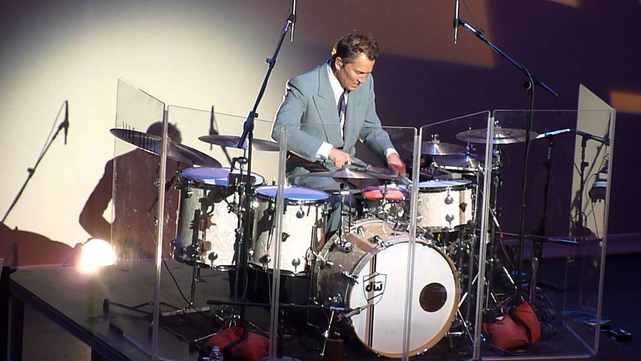 Big Bad Voodoo Daddy ~ Drum Solo ~ Kurt Sodergren