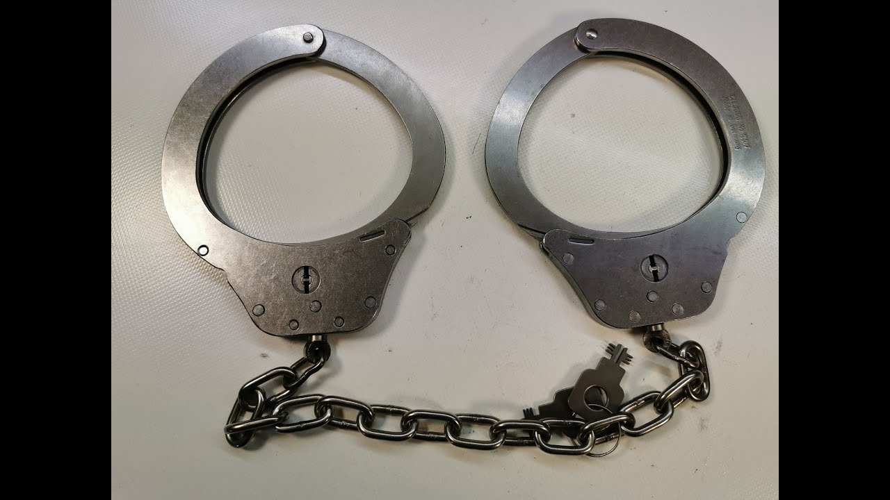 Clejuso No. 109F Leg Irons Fu&szlig;schellen Esposas Handcuffs  Restraints Justiz Polizei Police Prison