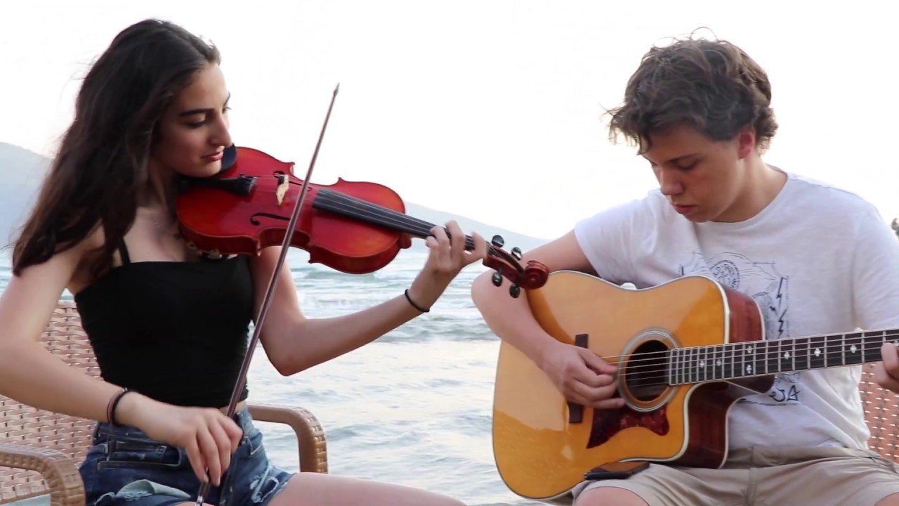Erk Savu & Zeynep Sezgin - 
