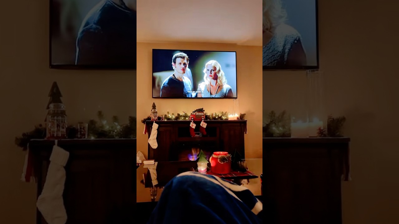 Klaus wakes up Rebekah 
