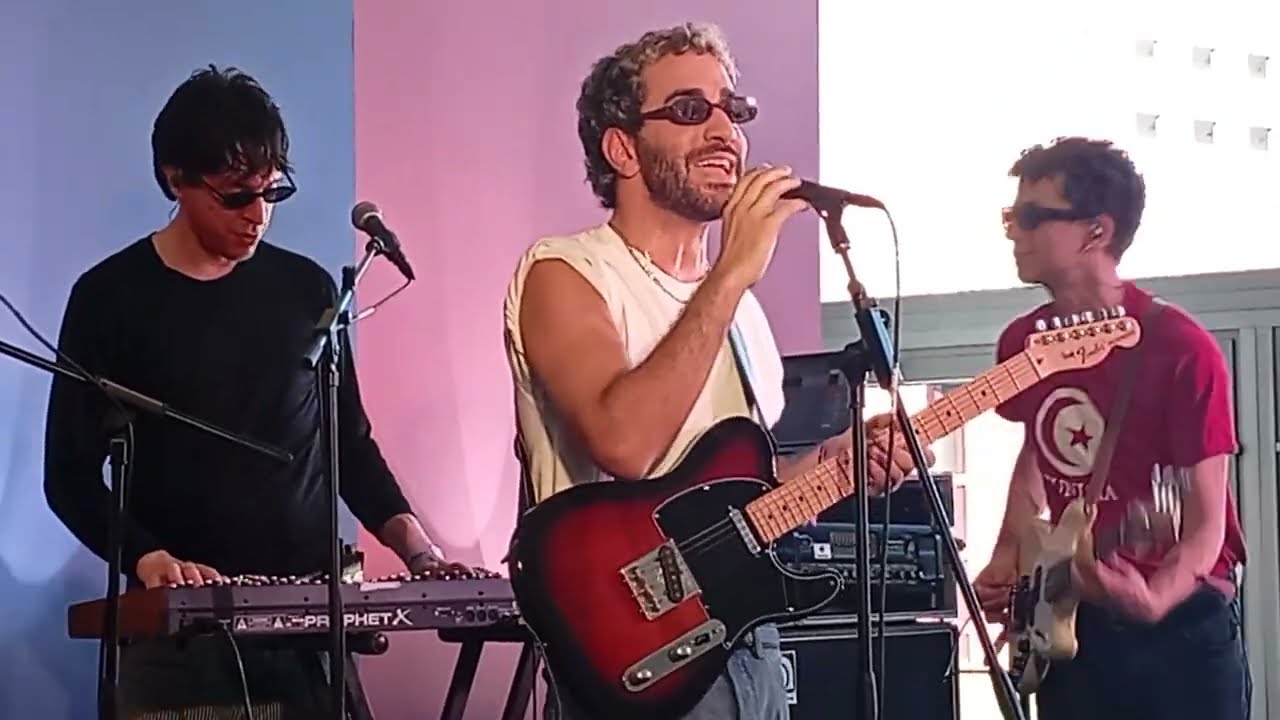 Isla de caras "Cartera perdida" @ BIME 2025, Euskalduna Bilbao