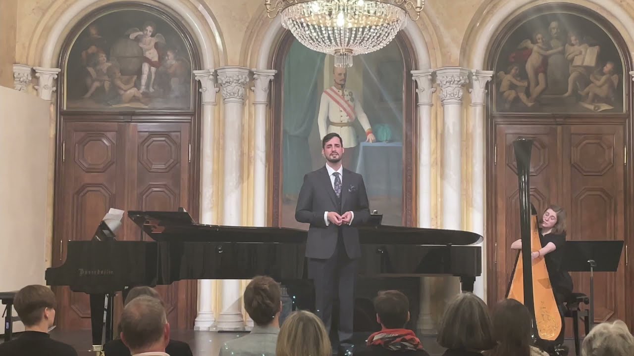 Britten: Evening - Morning - Night | Christoph Gerhardus, baritone & Magdalena F&uuml;rntratt, harp