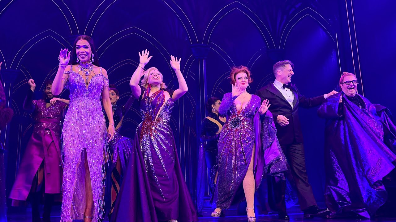 Death Becomes Her Musical Broadway - Curtain Call Bows - Lunt-Fontanne Theatre NYC - 11/29/24 8PM