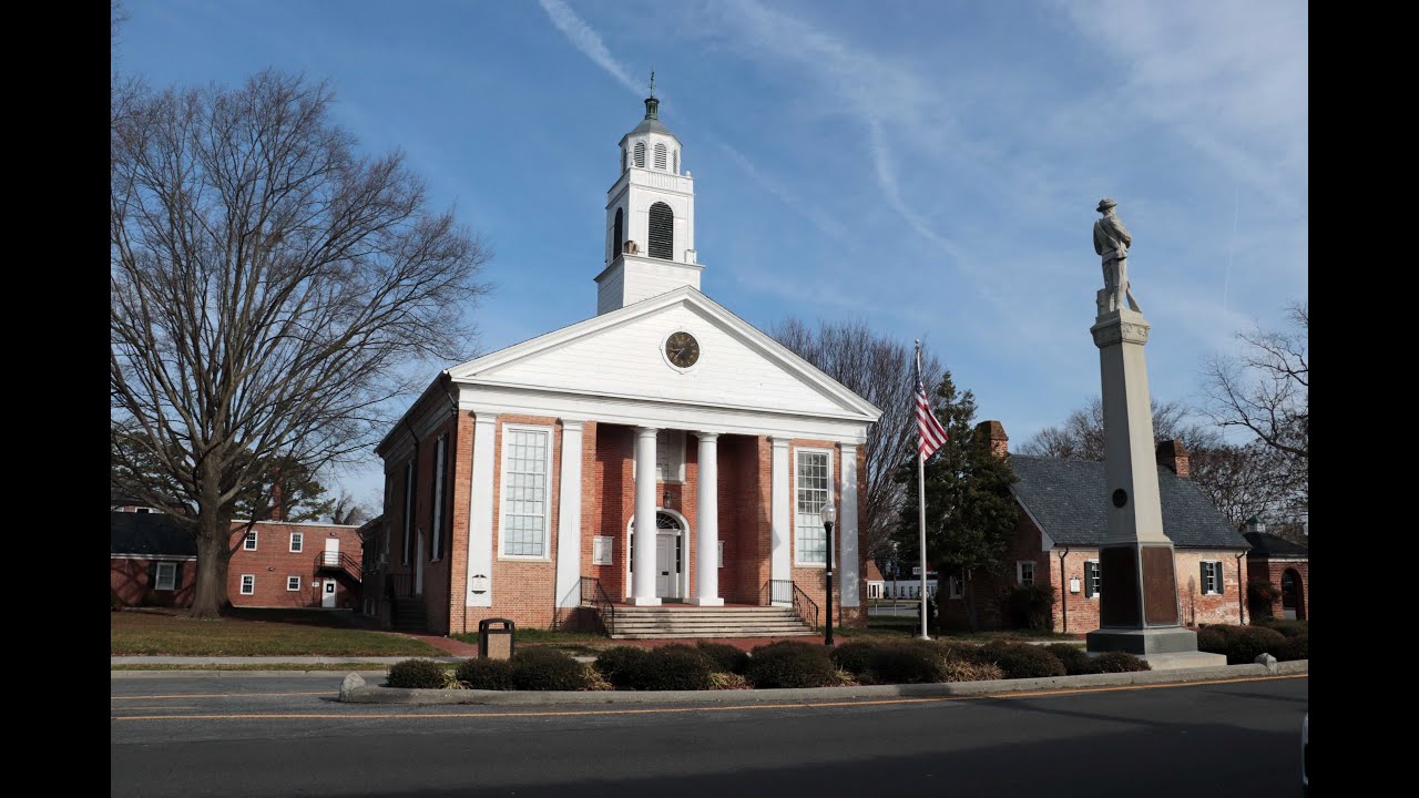 Tappahannock, Virginia downtown, Historic Essex County Courthouse & Confederate War Memorial