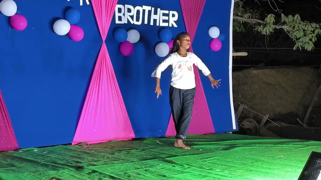 Tuma runa bapa sujhi paribini #dance #video #villagelife #nightvibes 