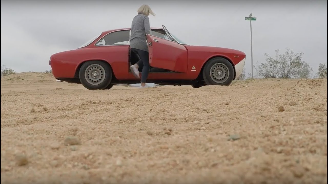 Sand People drive Alfa Romeo Giulia Sprint GT