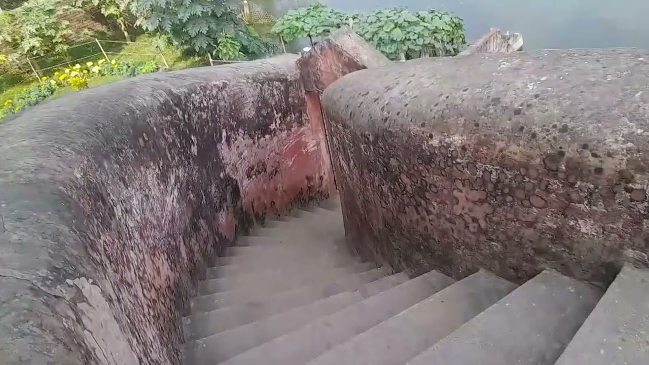 পুঠিয়া রাজবাড়ির ইতিহাসিক শিব মন্দির।  (Puthia  Shib Temple)