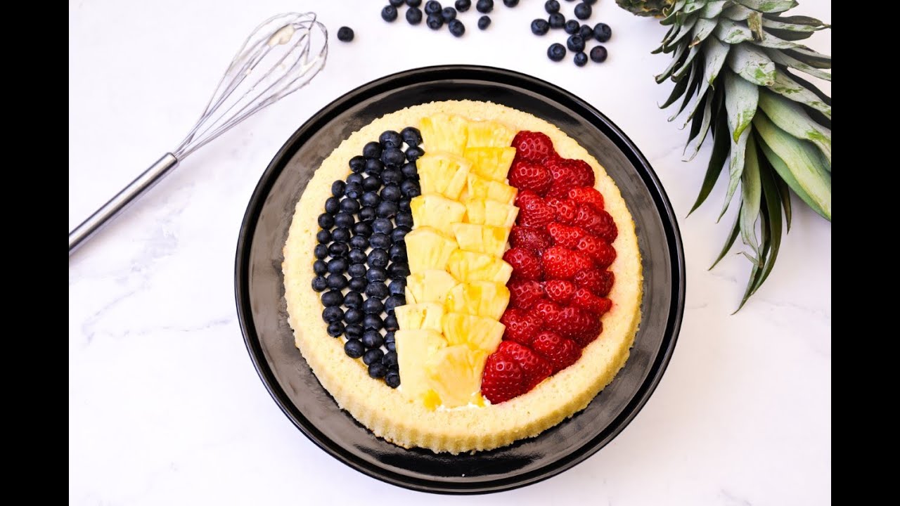 Fruittaart met biscuit -Pandispanyali meyveli turta