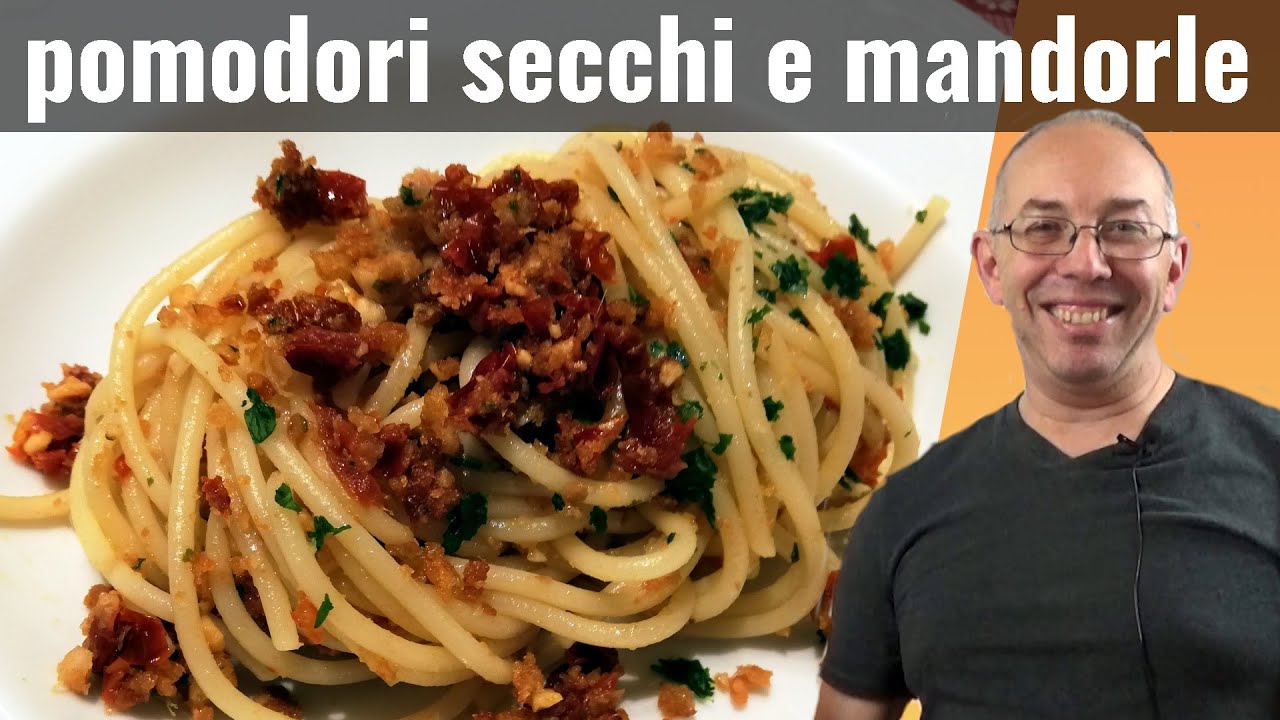 Pasta pomodori secchi e mandorle (ricetta siciliana)