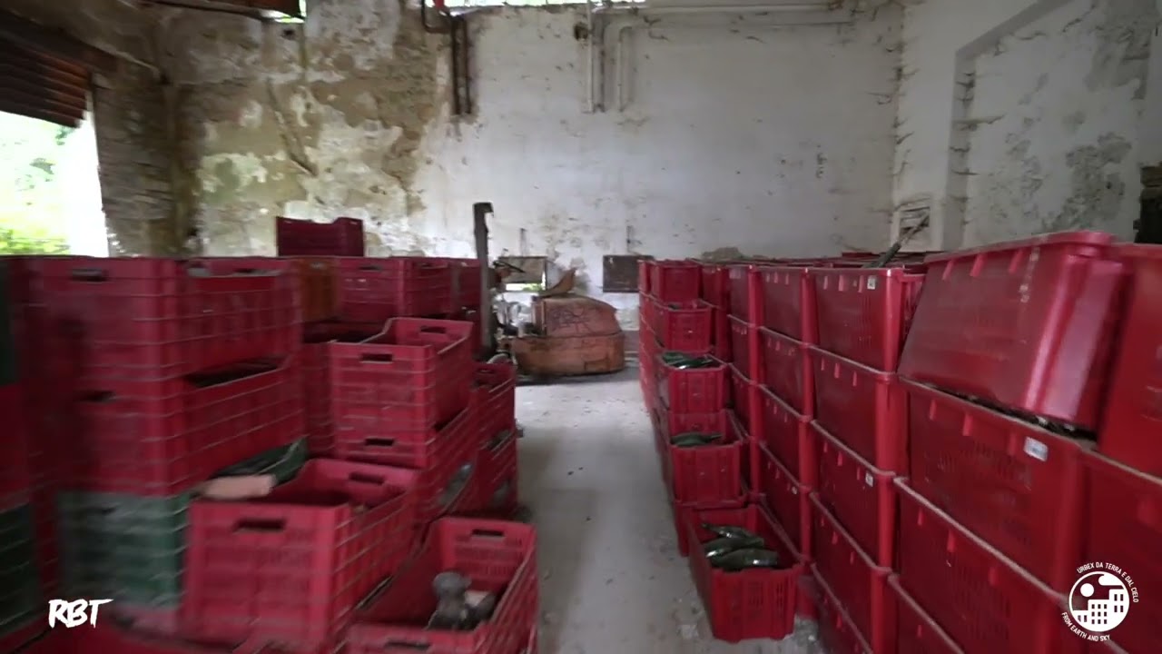 Ex-stabilimento acque minerali Roveta, cupo e minaccioso.... [URBEX da Terra e dal Cielo]
