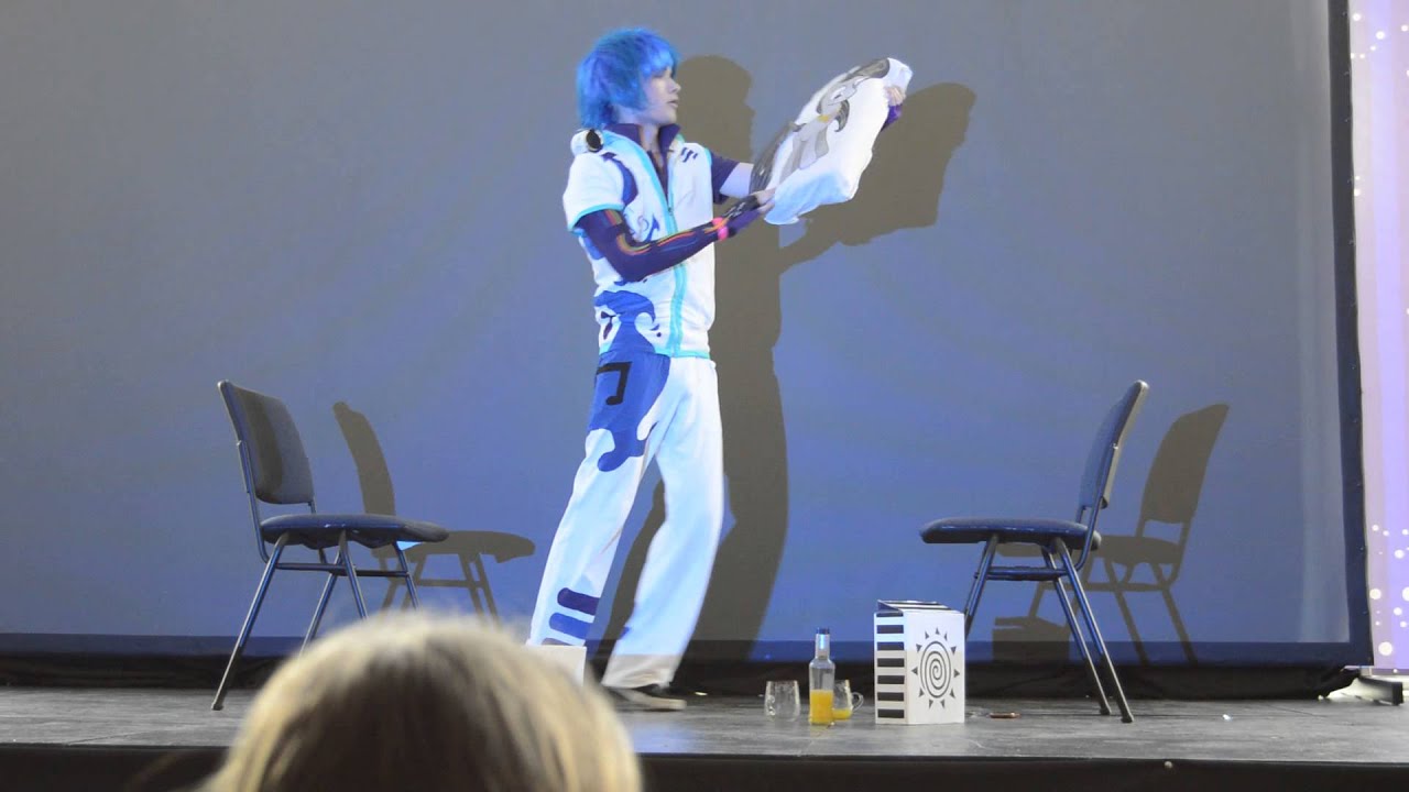 РБК 14 Конкурс косплей-дефиле. Vinyl Scratch.