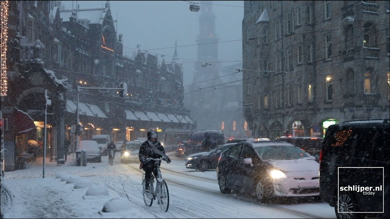 171211 snow in amsterdam