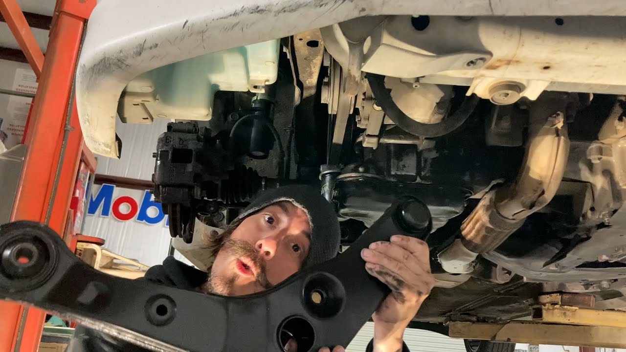 2002 Lancer OZ Rally gets new suspension parts | LCA, Sway bar bushings, and outer tie rods