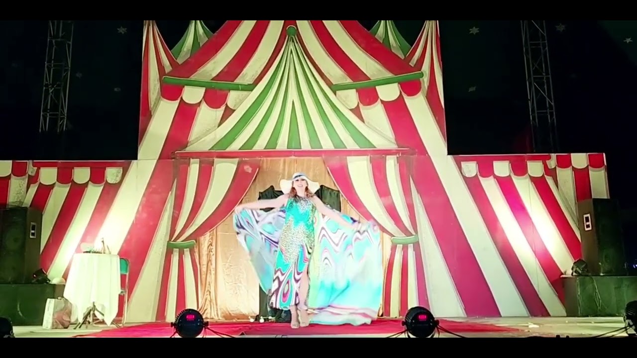 Monika Varga solo quick change act. Date night