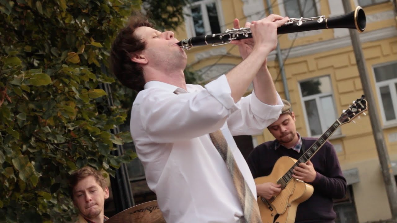 Pushkin Klezmer Band // Monastyrishe