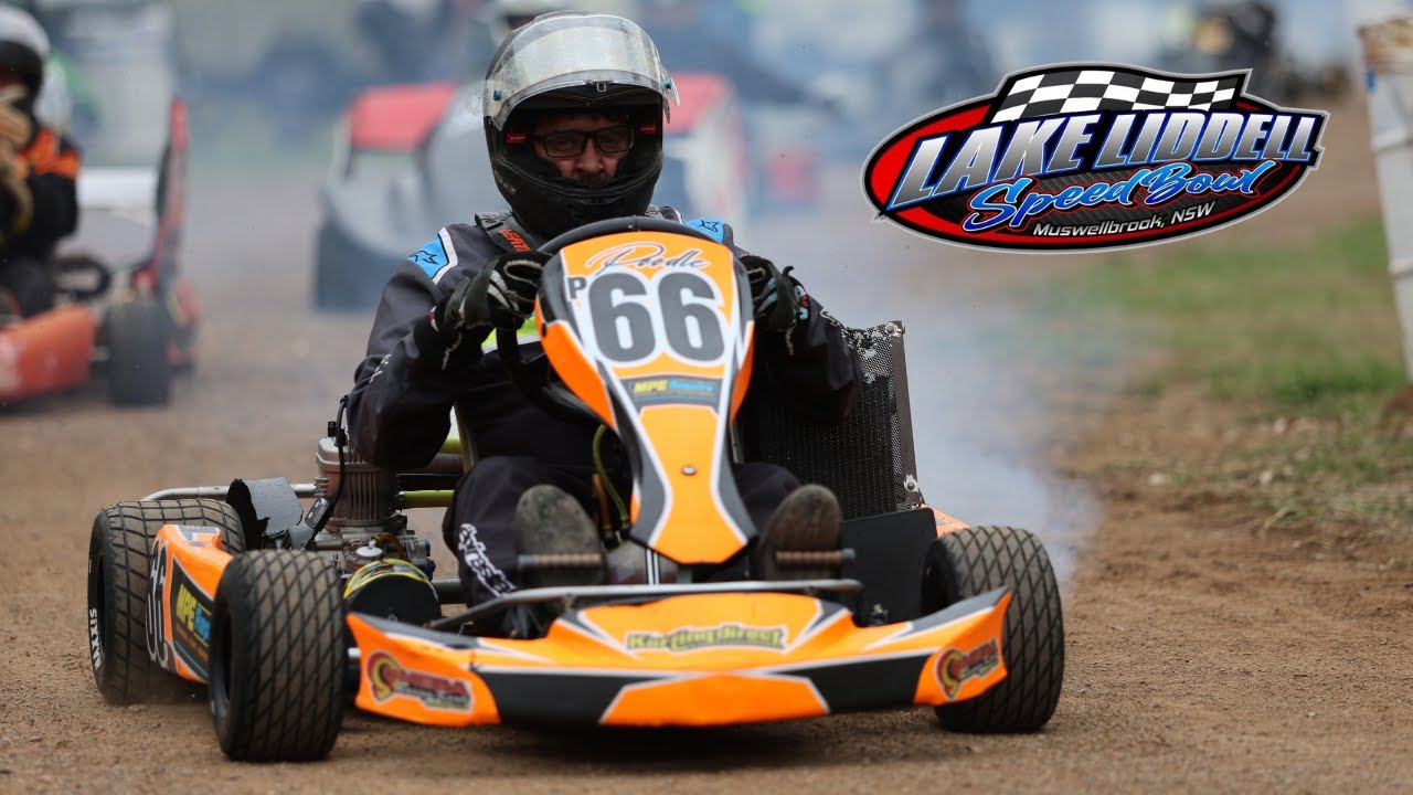 Lake Liddell B Main - Senior Karts Battle for the A Main!