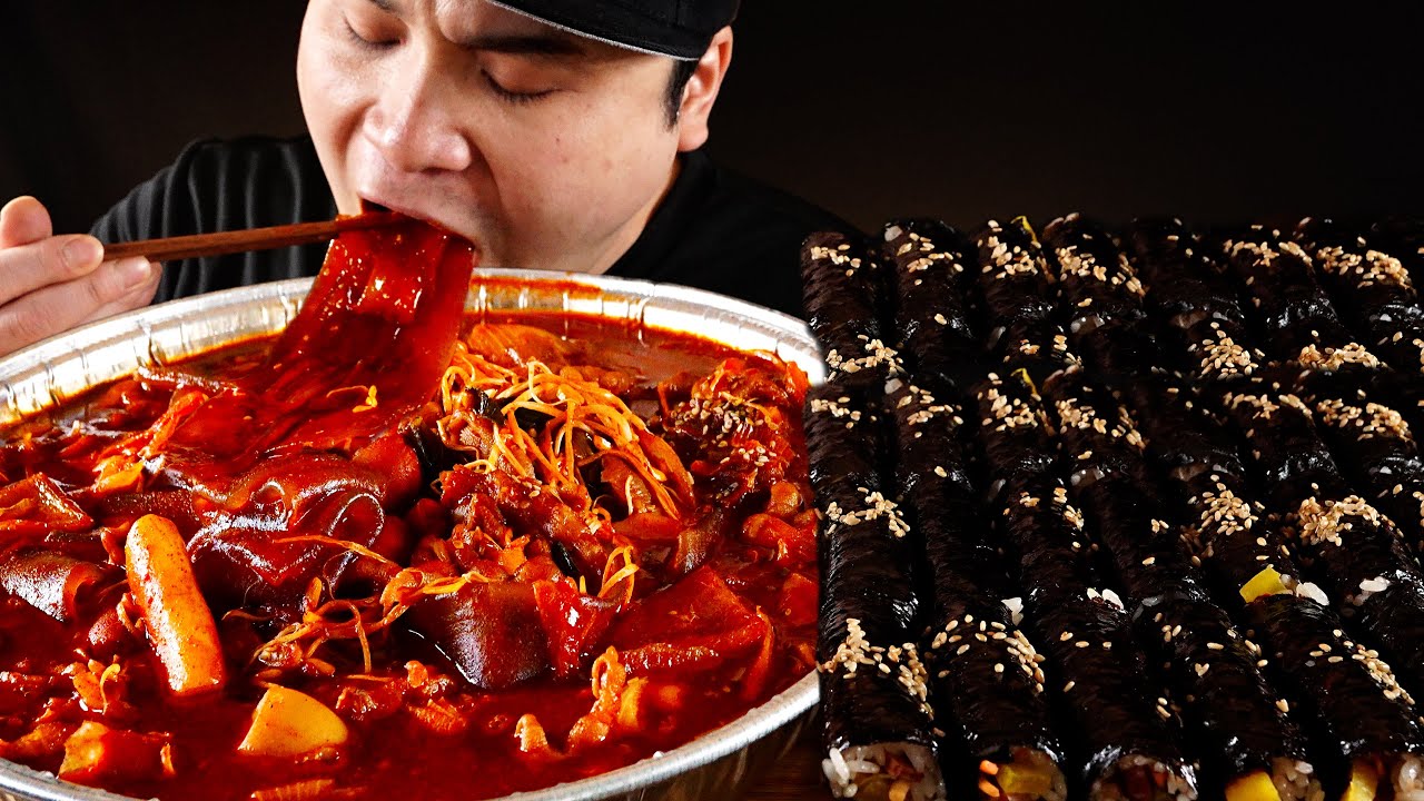 중국당면 추가한 무뼈국물닭발에 꼬마김밥 먹방~!! Chicken feet soup with small kimbap