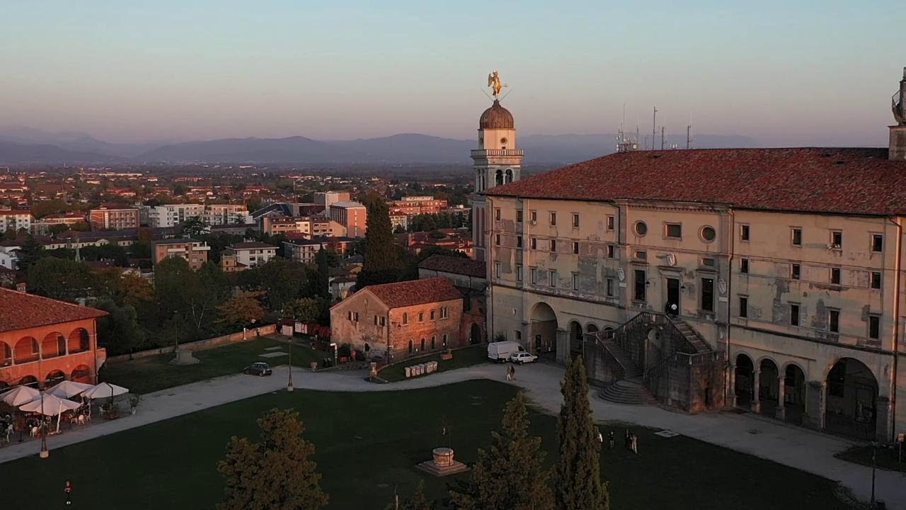 Il meglio di Ein Prosit, le immagini dell'evento culinario con il drone