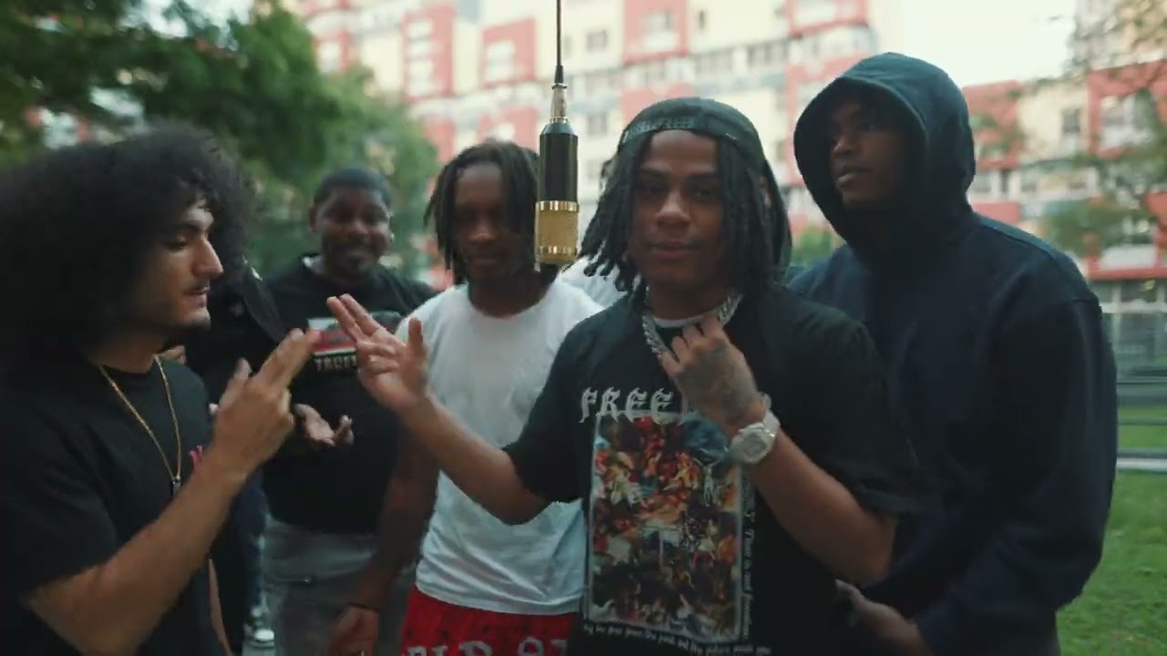 GLOBOY - Sorry Not Sorry (Mic Check Live Performance) | Shot by @CHDENT