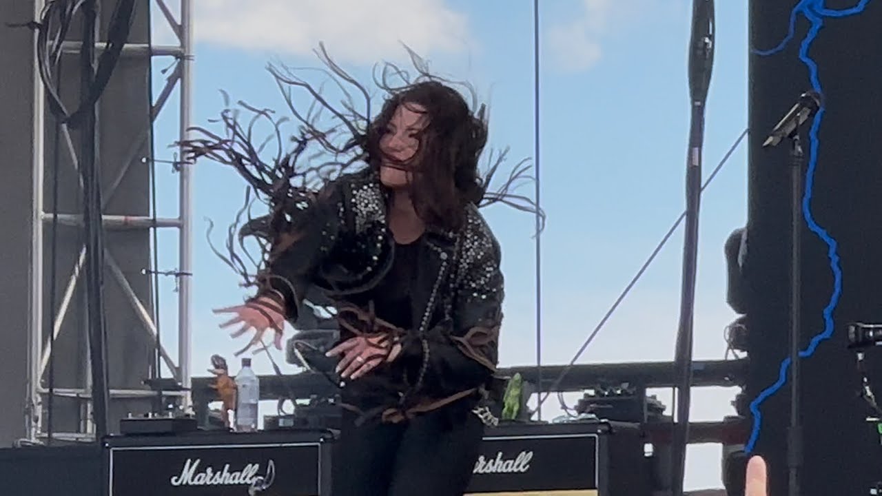 Dorothy - TOMBSTONE TOWN, at Boardwalk Rock, 5-18-2025 on Bolt Stage.