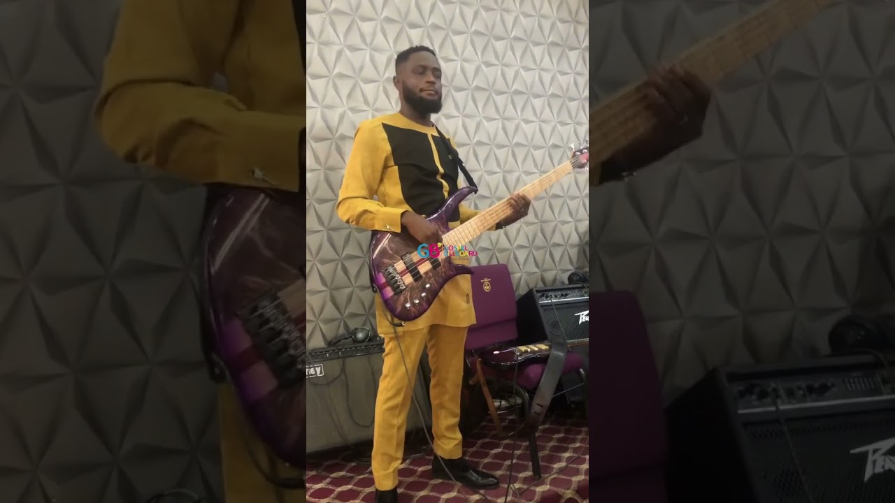 New bass player in town ✌️@enochowuraku