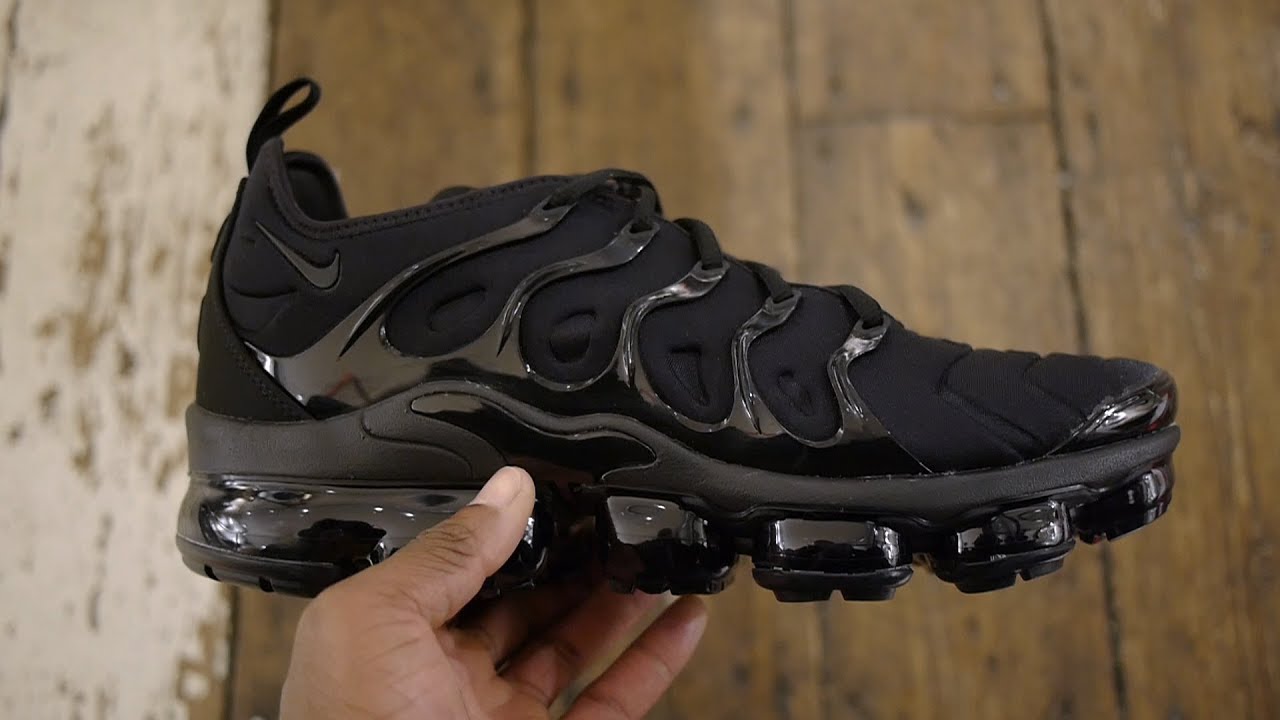 Air Vapormax Plus Quick Look & On Feet (Triple Black Feat. Blue, Khaki + Gold)