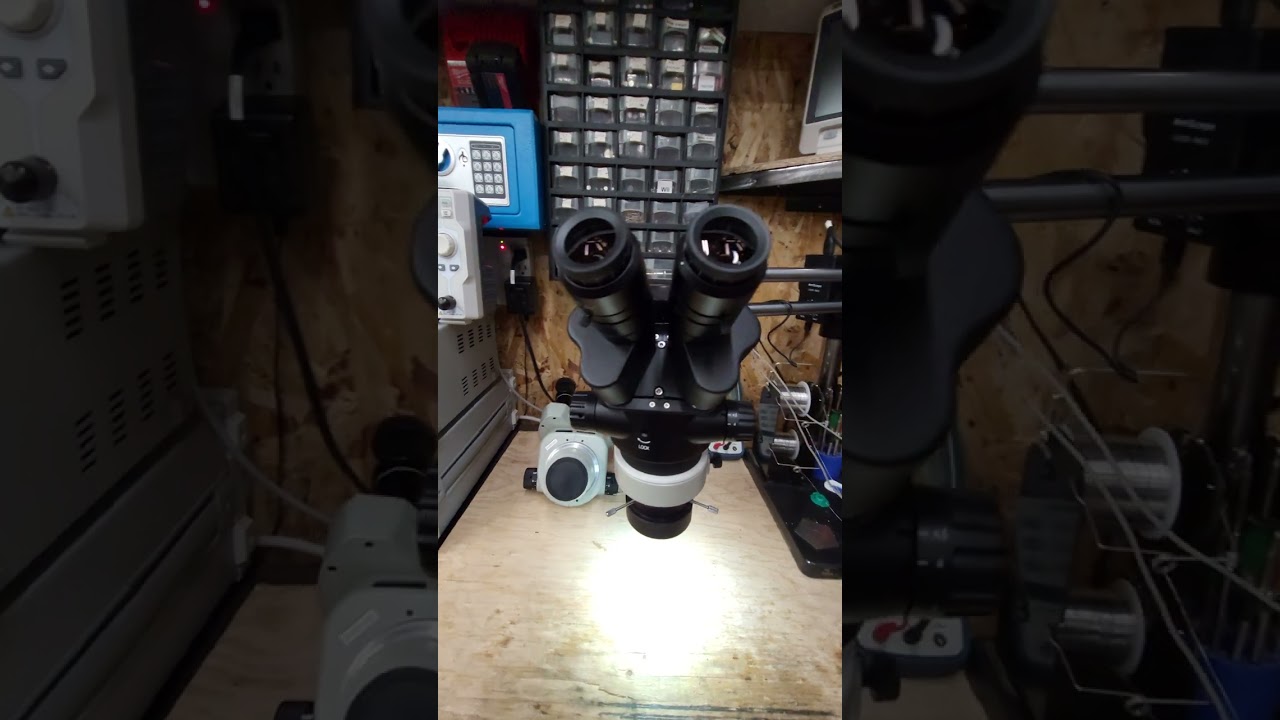 Amscope SM745NTP, установленный на удобной рабочей высоте с адаптером, напечатанным на 3D-принтер...