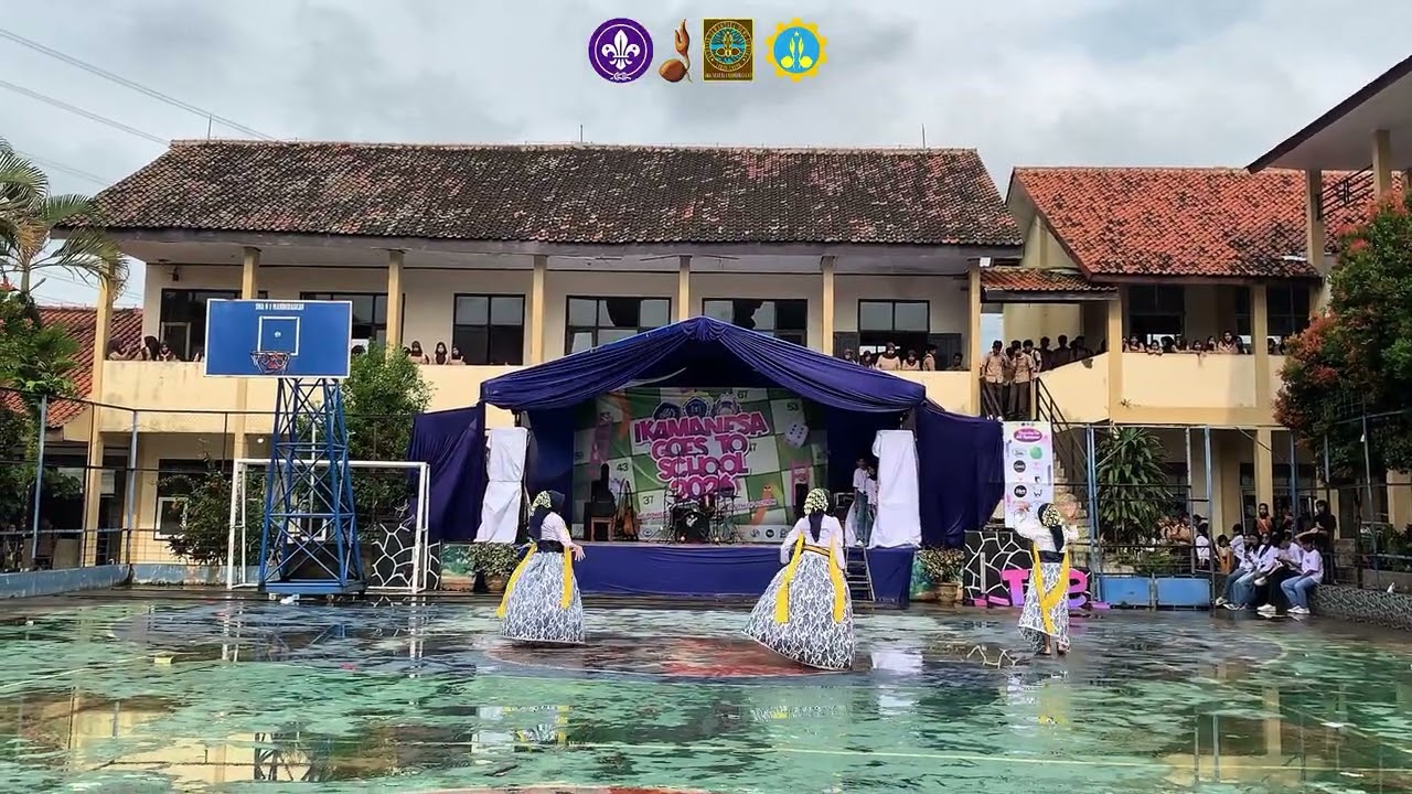 Tari Ronggeng Nyentrik