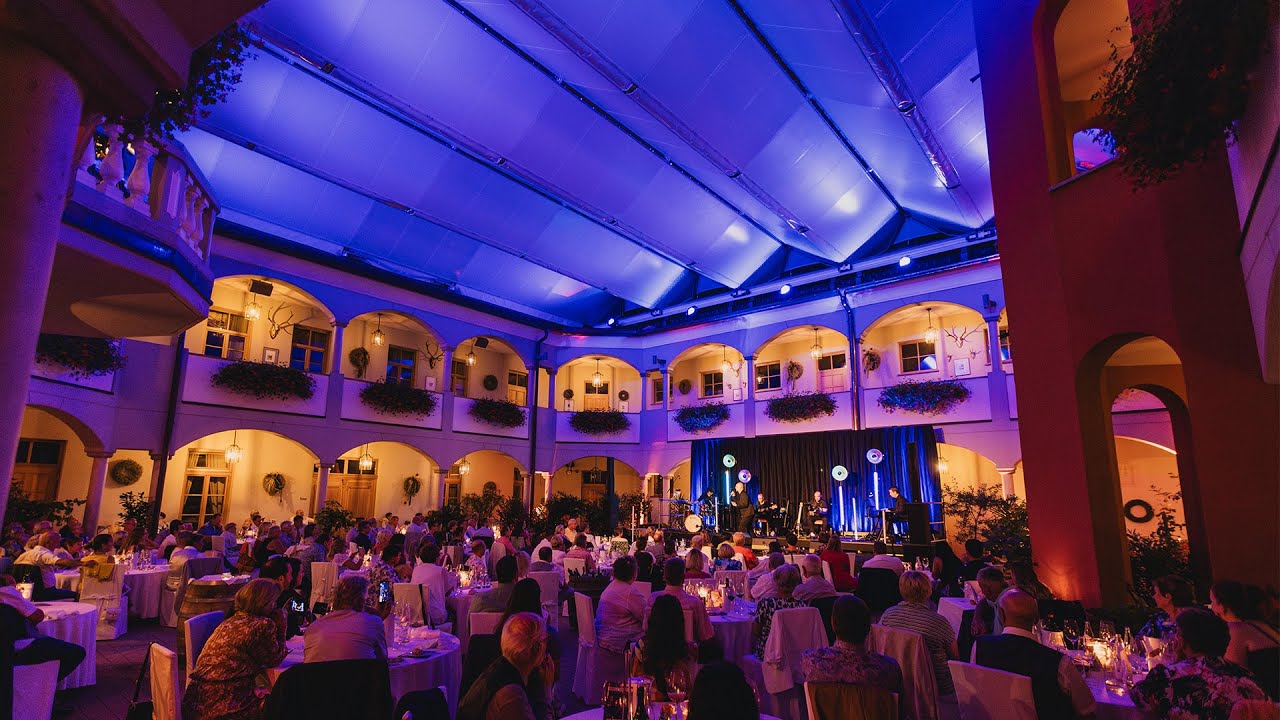 Dinner & Musical Sommernachtstraum im Weinschloss Thaller