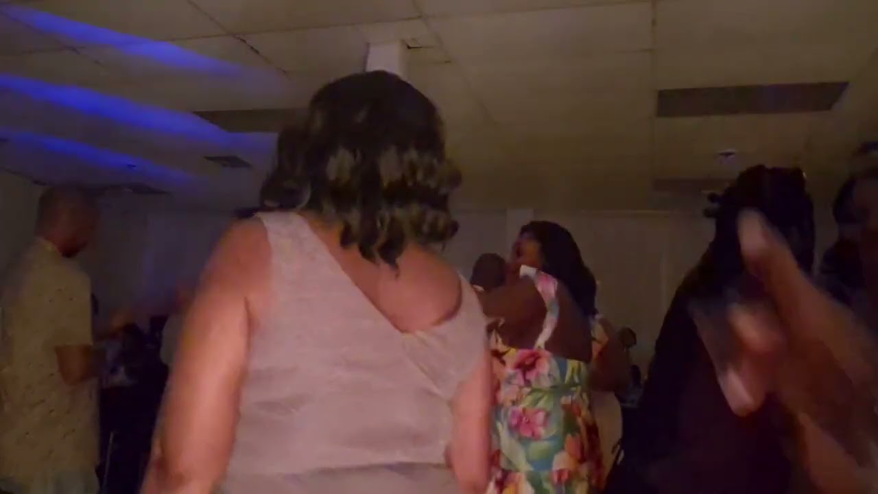 Alo Limbe  Edy Auguste international. Booking 754-210-1481. 