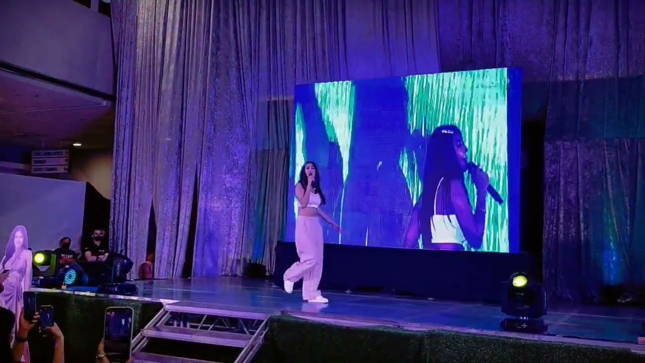SANYA LOPEZ SONG NUMBER AT SM CITY LIPA #BEAUTIDERMAMBASSADOR