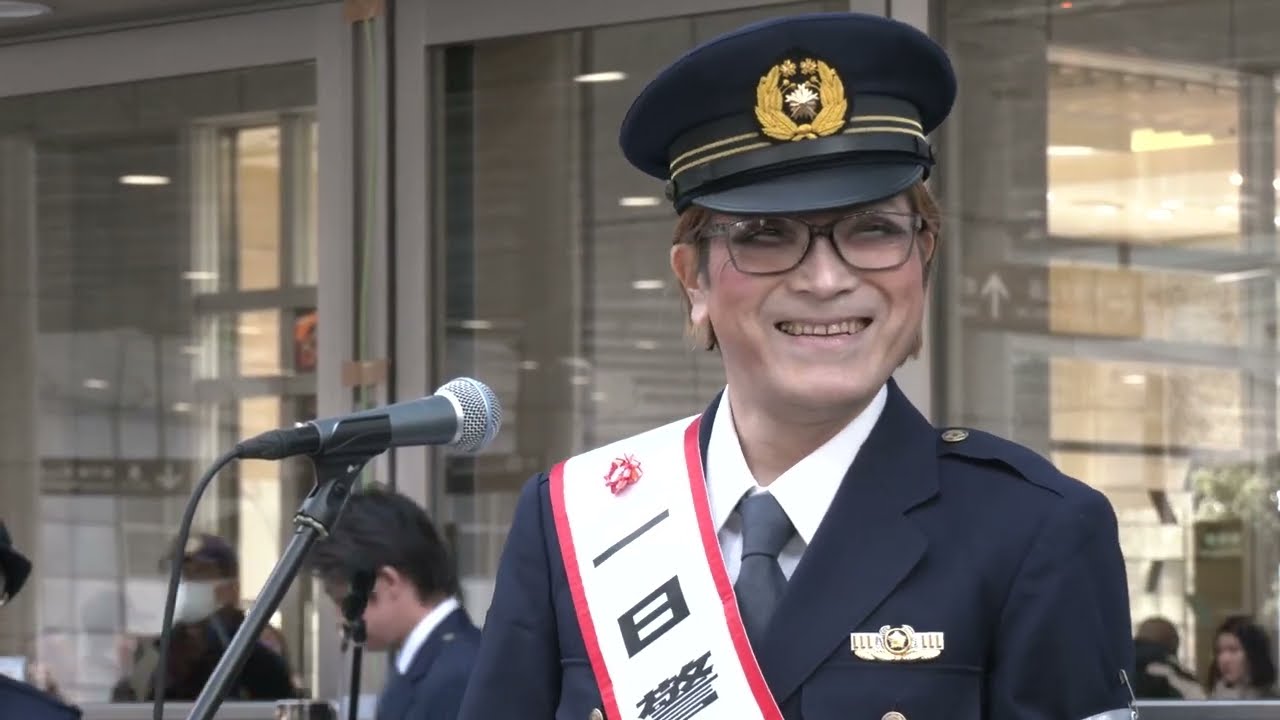 ２月１９日名古屋駅にて愛知県警中村署のイベントです。ROLLYさん副署長で登場。 4Kで撮影してみました。