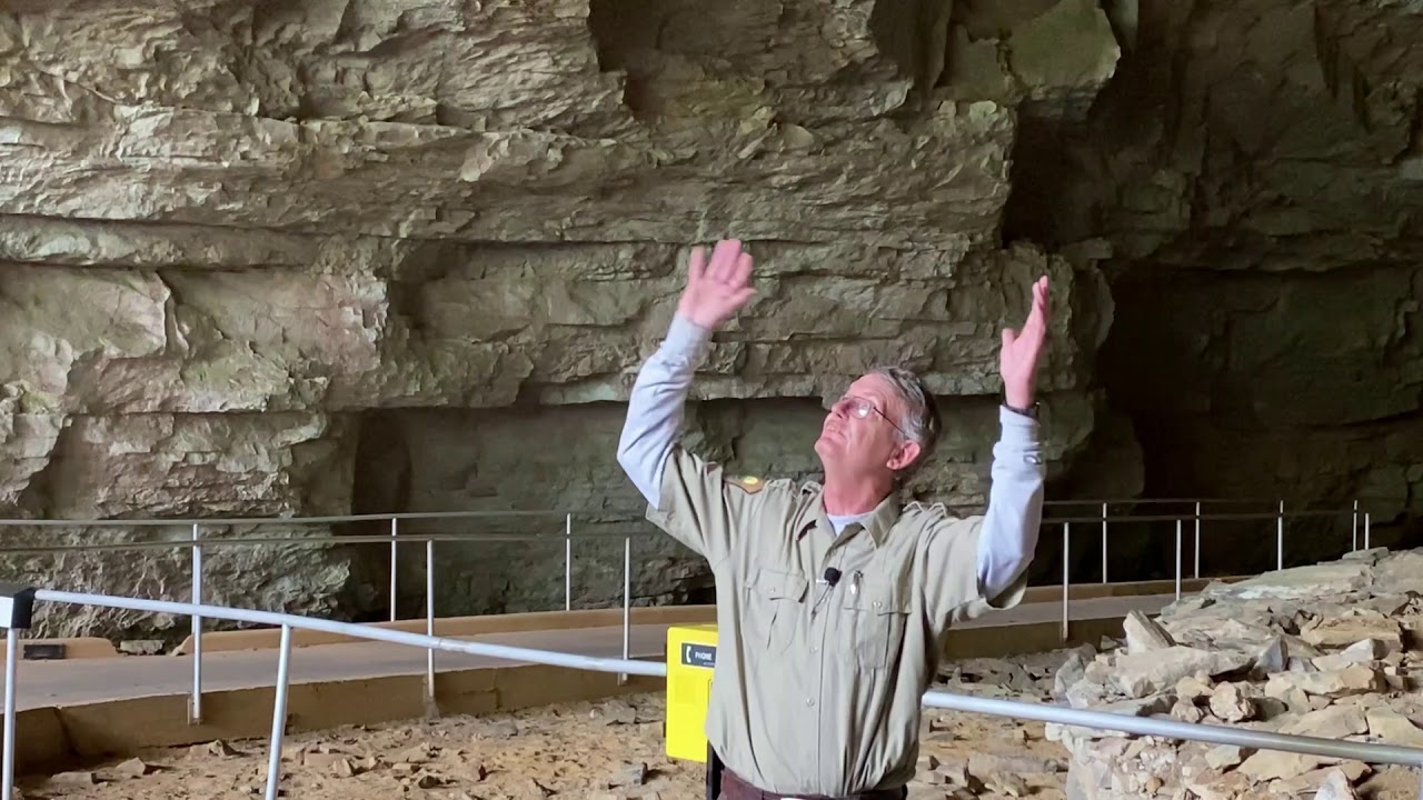 Cathedral Caverns State Park: Cave Tour