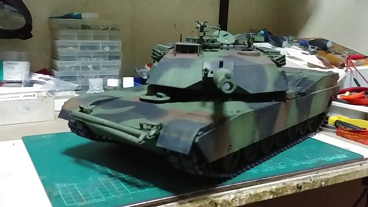 Tamiya 1/16 M1A2 Abrams converted to M1A1