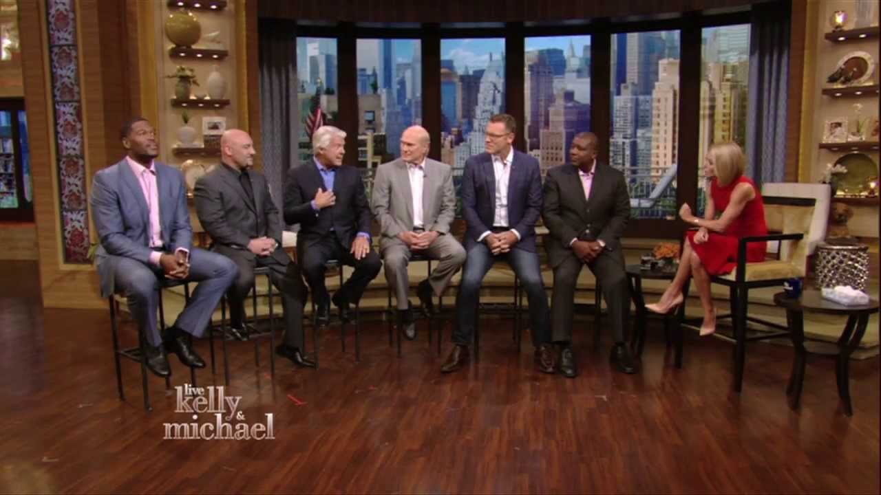 Kelly Ripa interviews the Fox NFL Sunday hosts