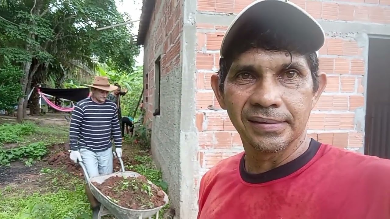 Limpando a chácara