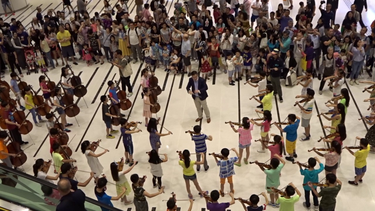 MYO Flash Mob on 2017-06-18 at HK Maritime Square