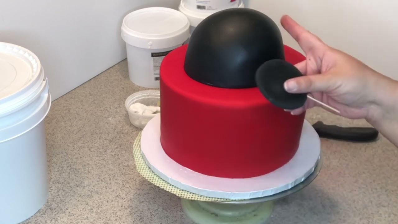 Easy Fondant Minnie Mouse cake