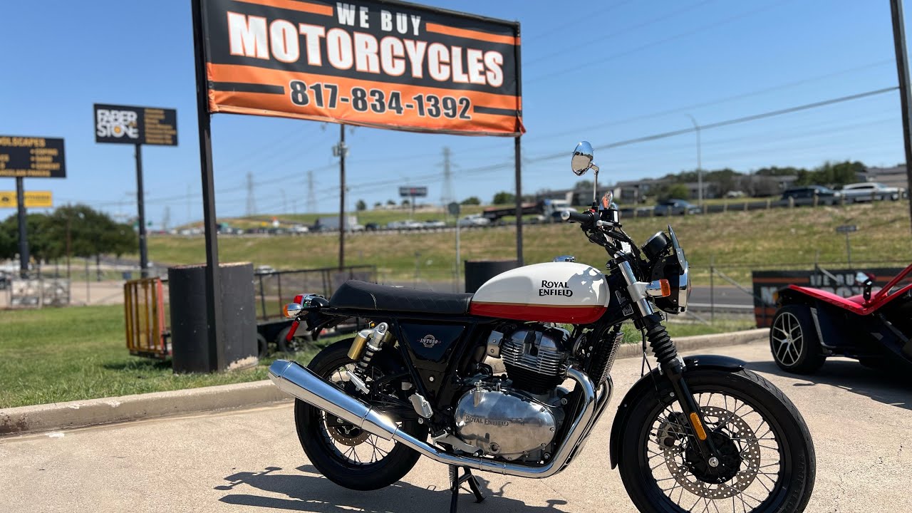 2022 Royal Enfield Interceptor &bull; INT 650